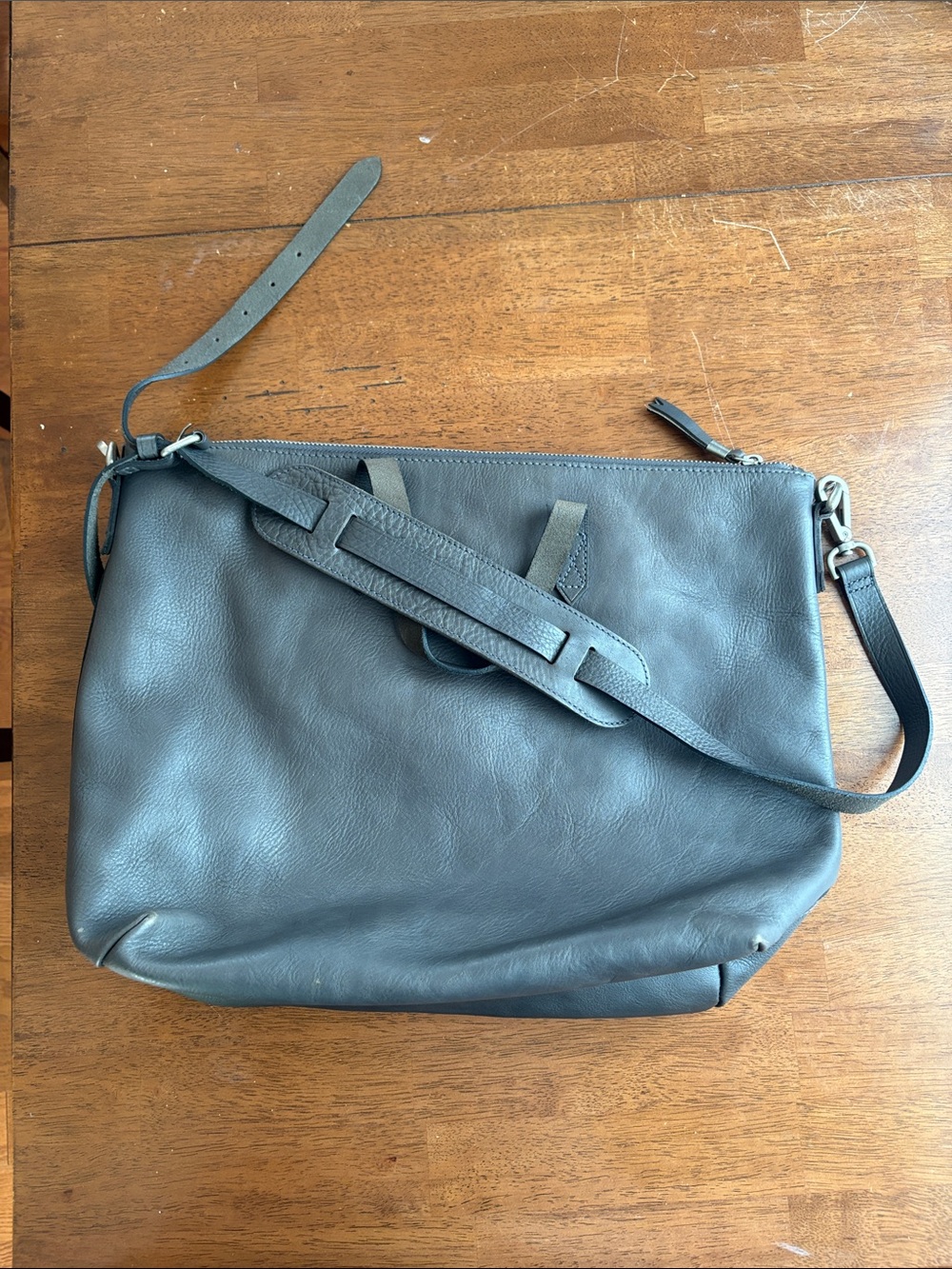 Transport Tote zip top